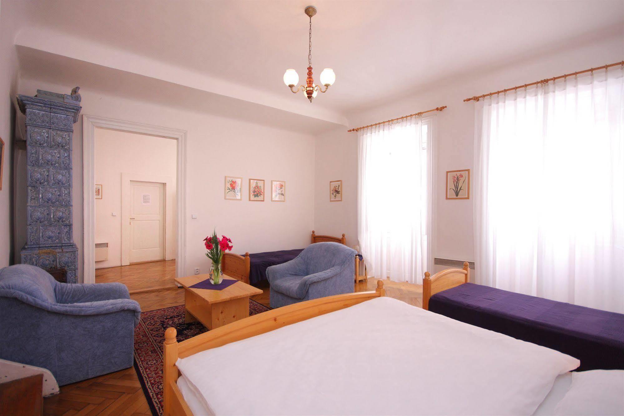 Hotel The Green Garland Praha